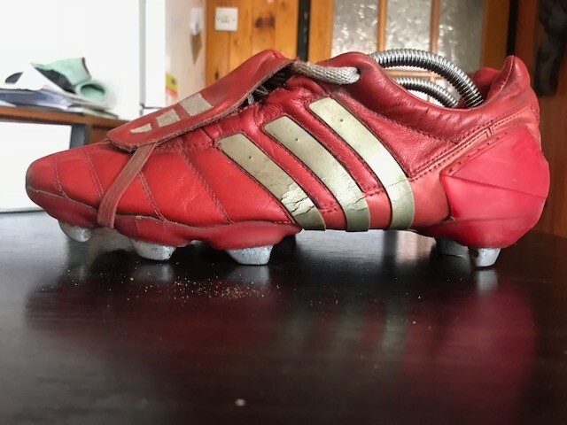 red adidas predators 2002